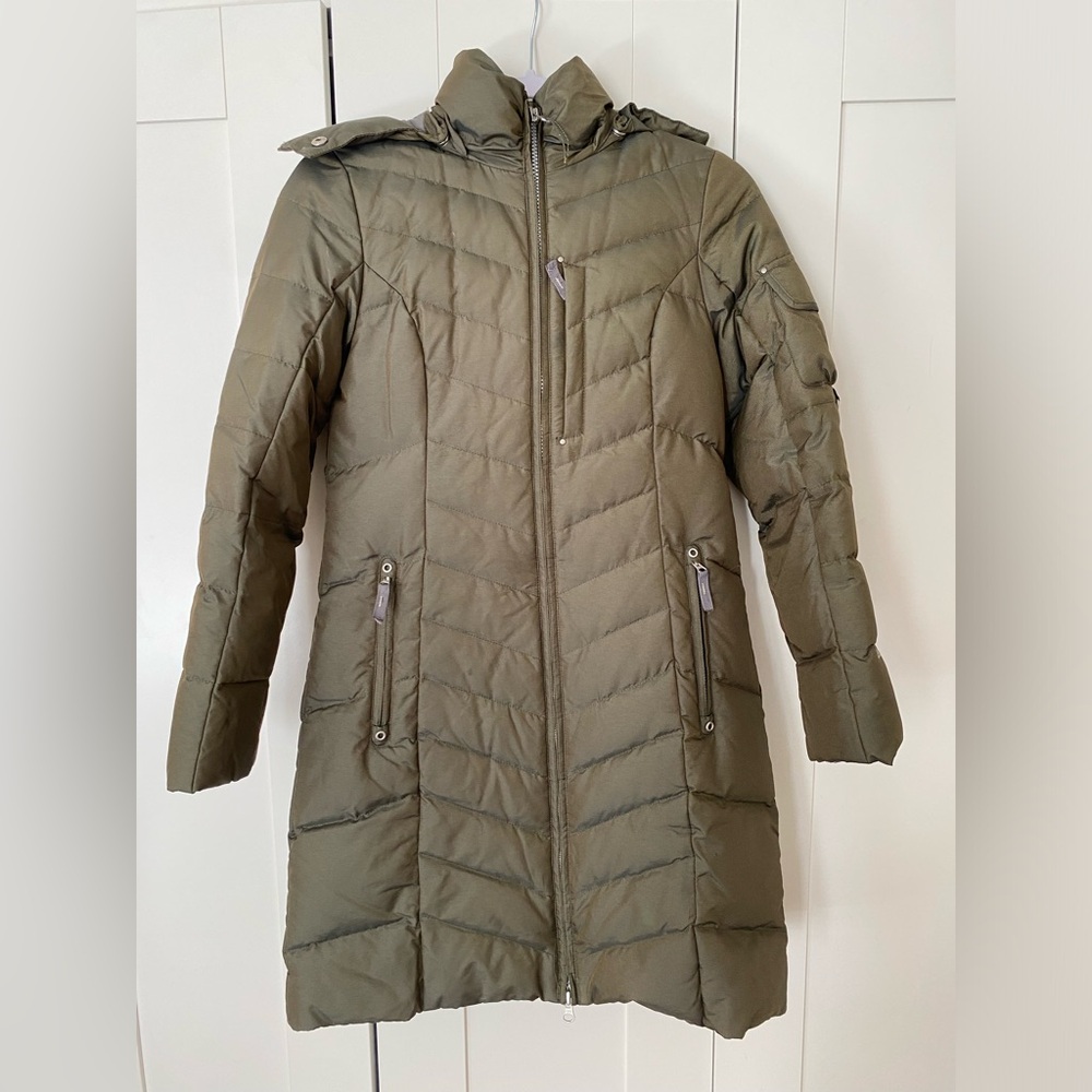 Eddie Bauer Women’s Sun Valley Down Parka